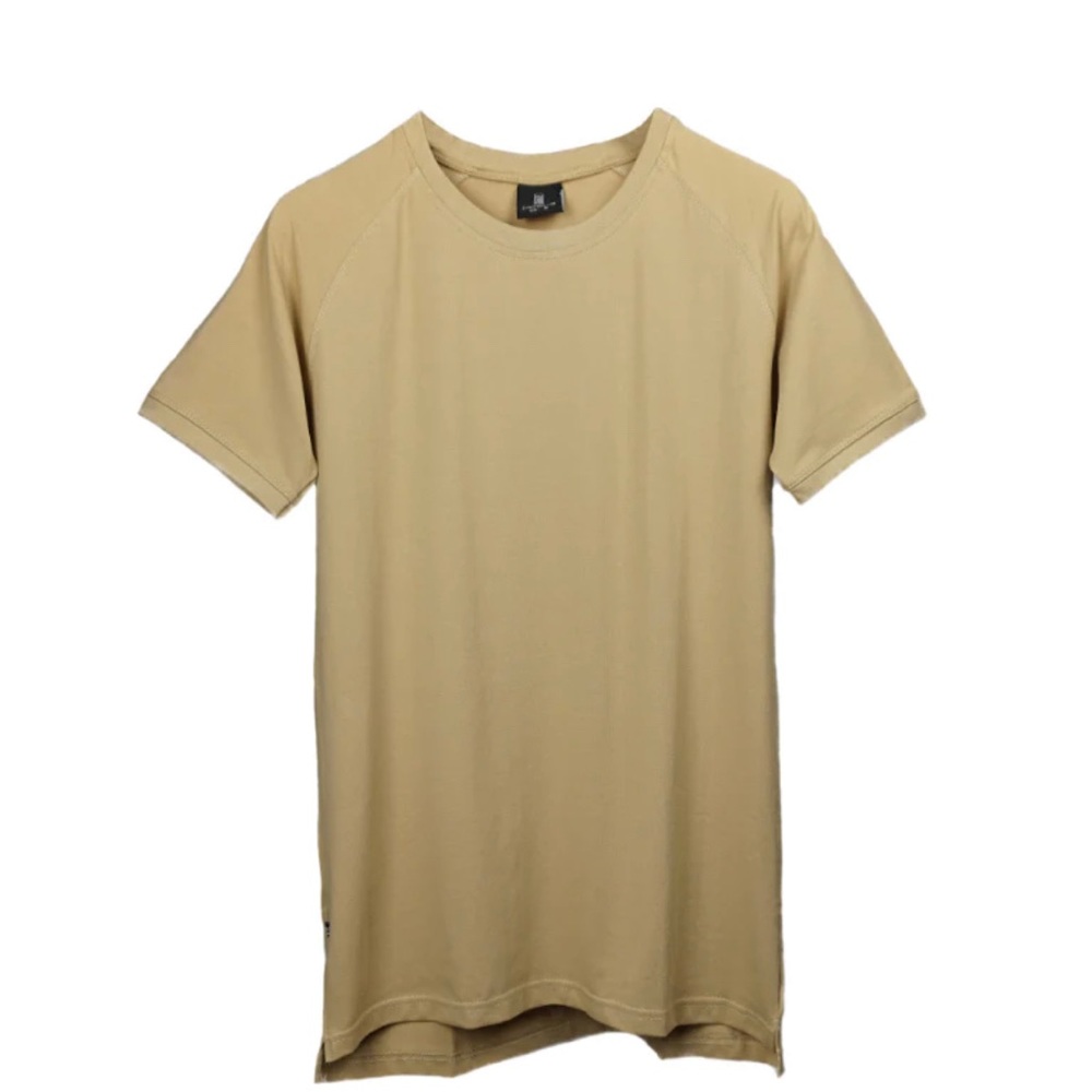 ZIVI straight hem tee is slim fit. SIZE MEDIUM. Color “FROSTED ALMOND”